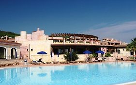 Residence Il Borgo Di Porto Corallo